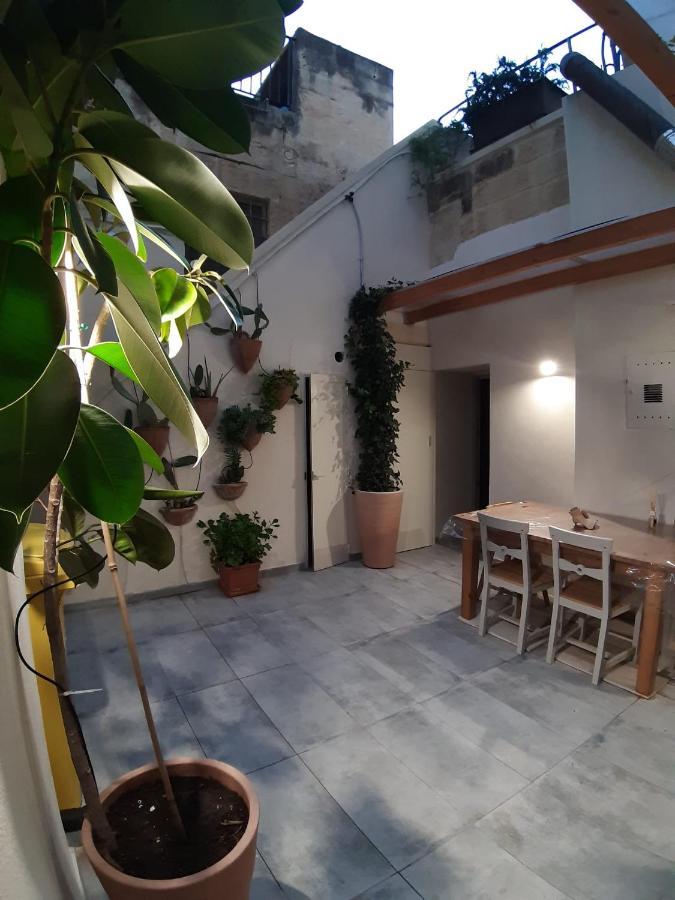Litium 3 Bed & Breakfast เลชเช ภายนอก รูปภาพ